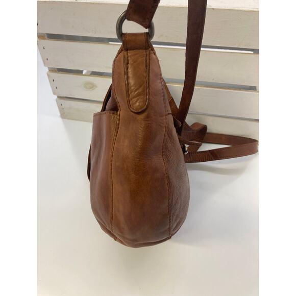 VILENCA HOLLAND SMALL BROWN GENUINE LEATHER CROSSBODY BAG - Picture 5 of 10